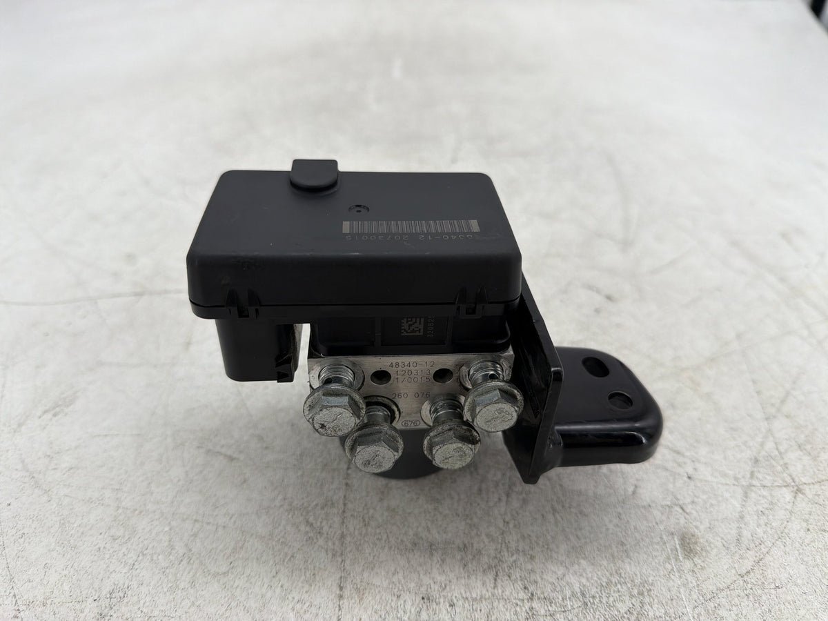 2012 Harley Dyna Fat Bob FXDF 103 OEM ABS Brake Pump & Control Module