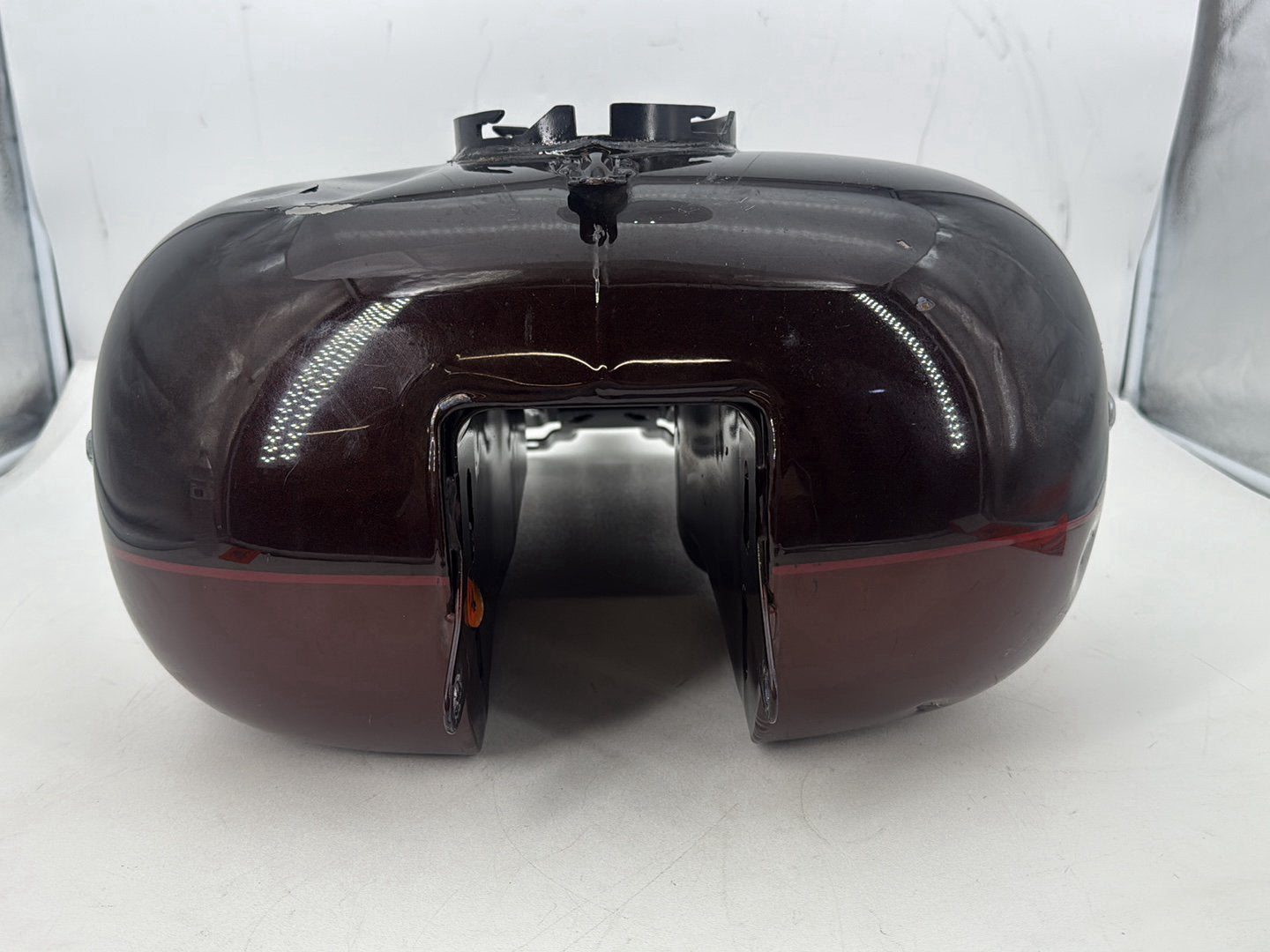 2011 Harley Electra Glide Ultra FLHTK OEM Gas Gasoline Fuel Tank Reservoir