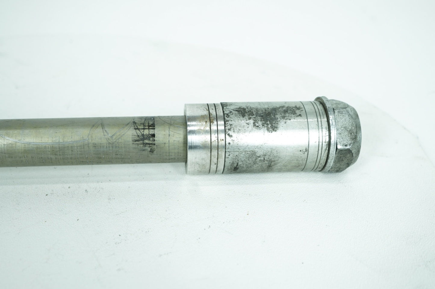 2007 - 2017 Harley-Davidson Dyna Super Glide Custom Rear Wheel Axle Bolt Shaft 41114-08