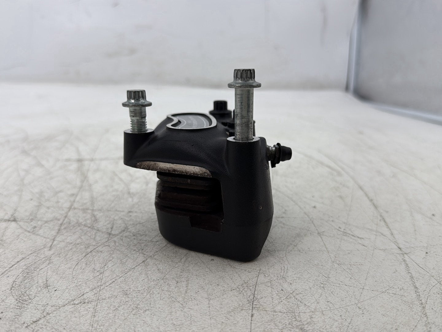 2007 Harley Electra Glide Touring Ultra FLHTCUI OEM Front Right 1 Brake Caliper