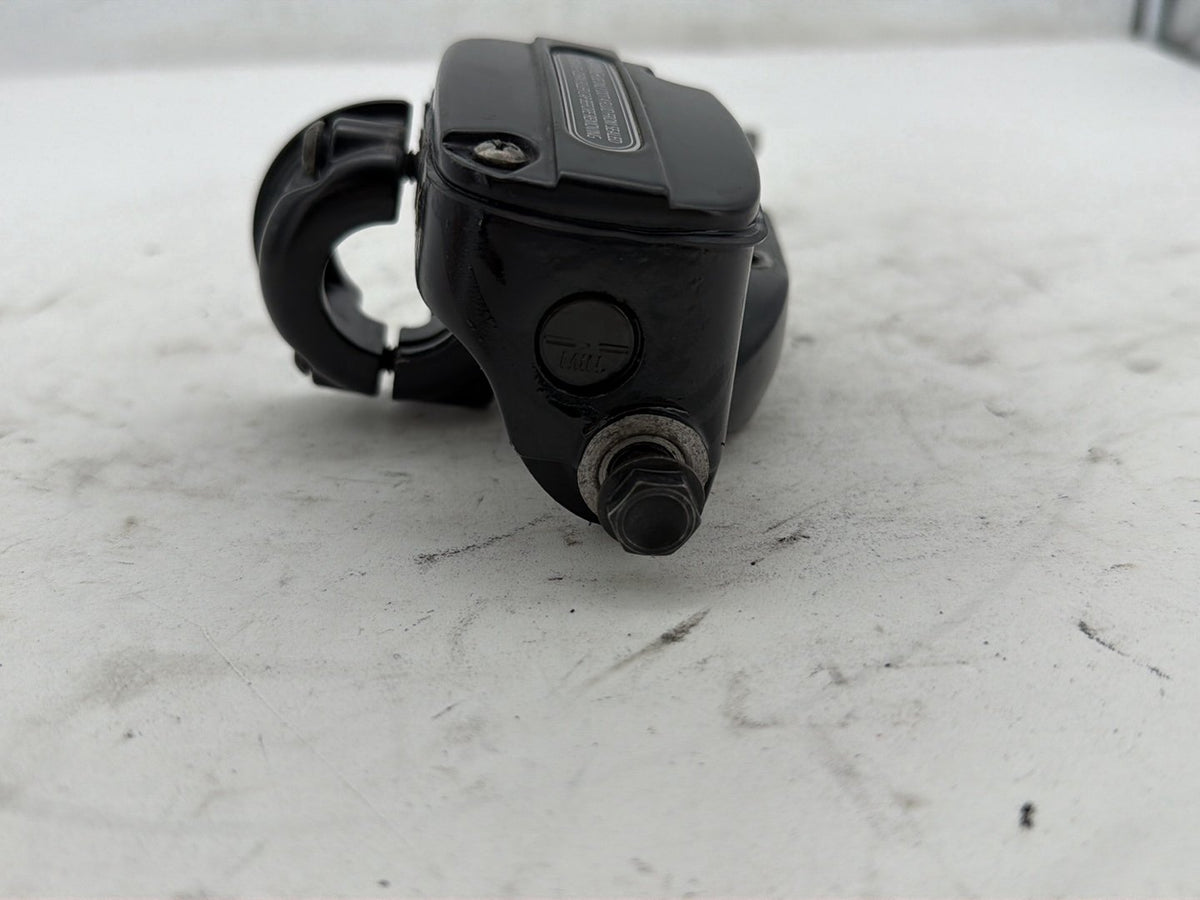 2014 Harley Electra Glide Ultra Front Left Clutch Lever Master Cylinder OEM