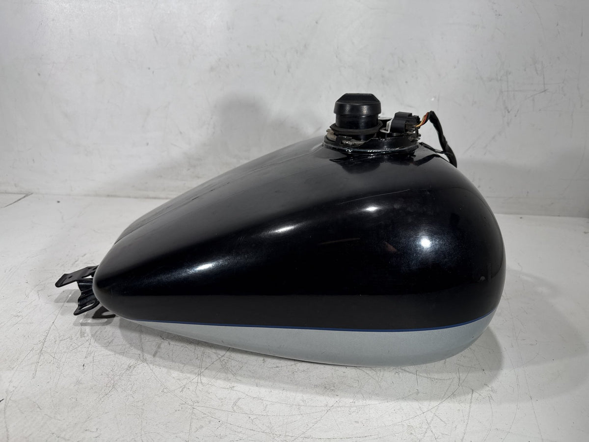 2012 Harley Electra Glide Touring OEM Fuel Gas Tank Gasoline Reservoir & Pump