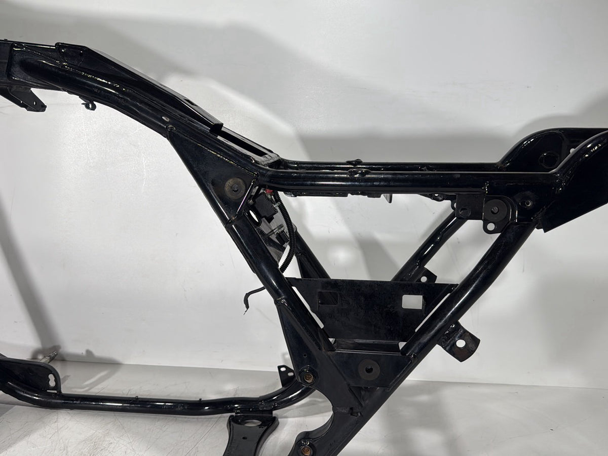 1999 - 2006 Harley-Davidson Touring Electra Glide Classic Body Main Frame Chassis CLN CLR 47900-99B