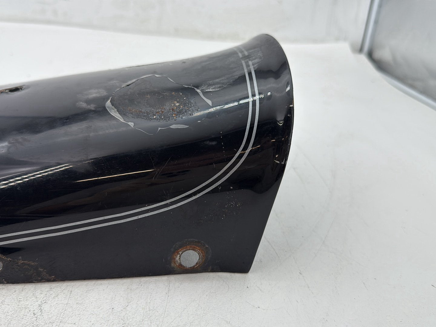 2006 Harley Dyna FXDWGI Wide Glide OEM Rear Fender Mud Splash Guard Flap Shield