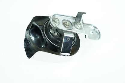 1999 - 2006 Harley-Davidson Touring Street Glide Horn Signal Klaxon Chrome Cover 69012-93A