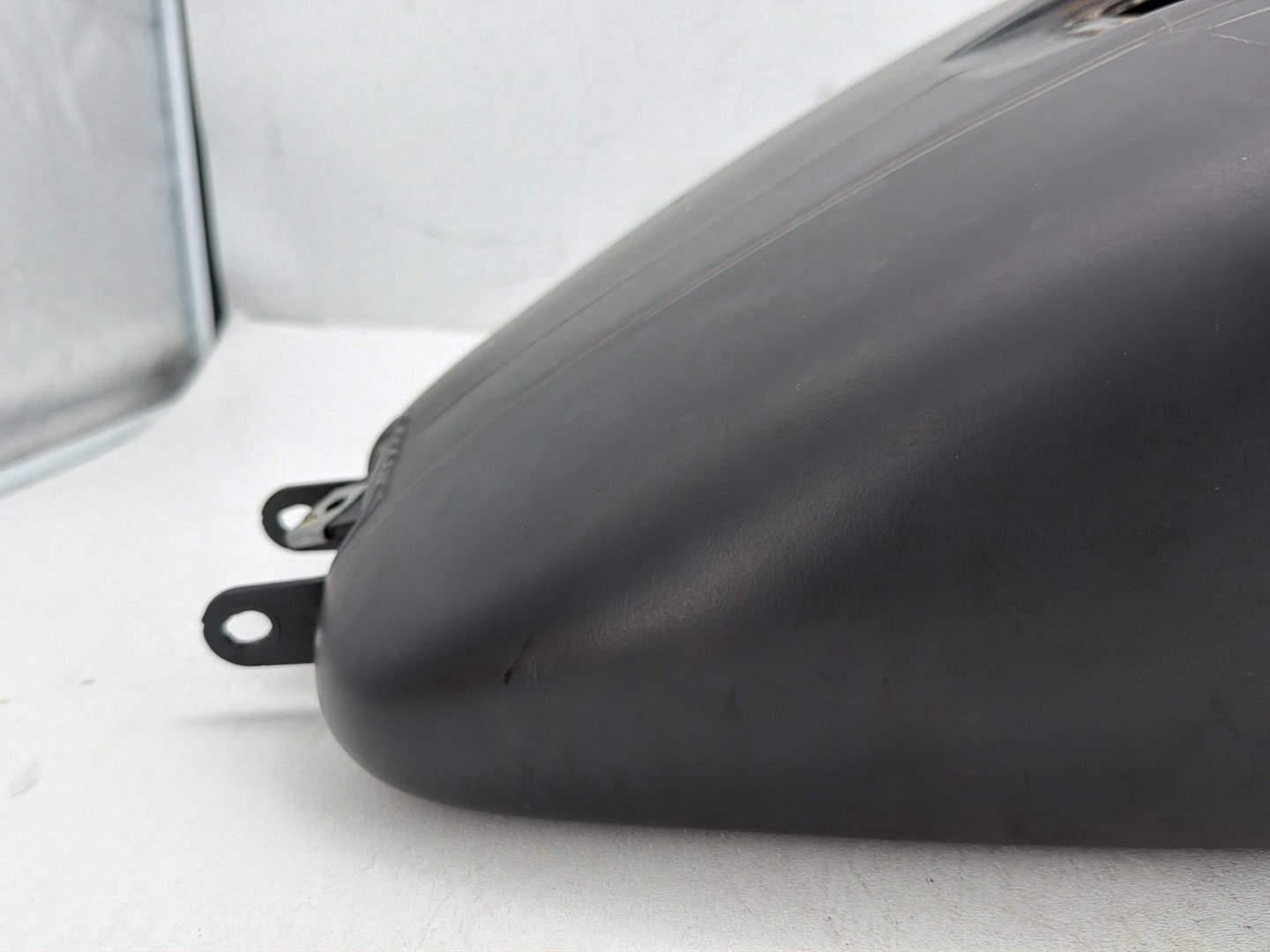 2009 Harley Dyna Street Bob FXDB OEM Fuel Gas Tank Gasoline Reservoir