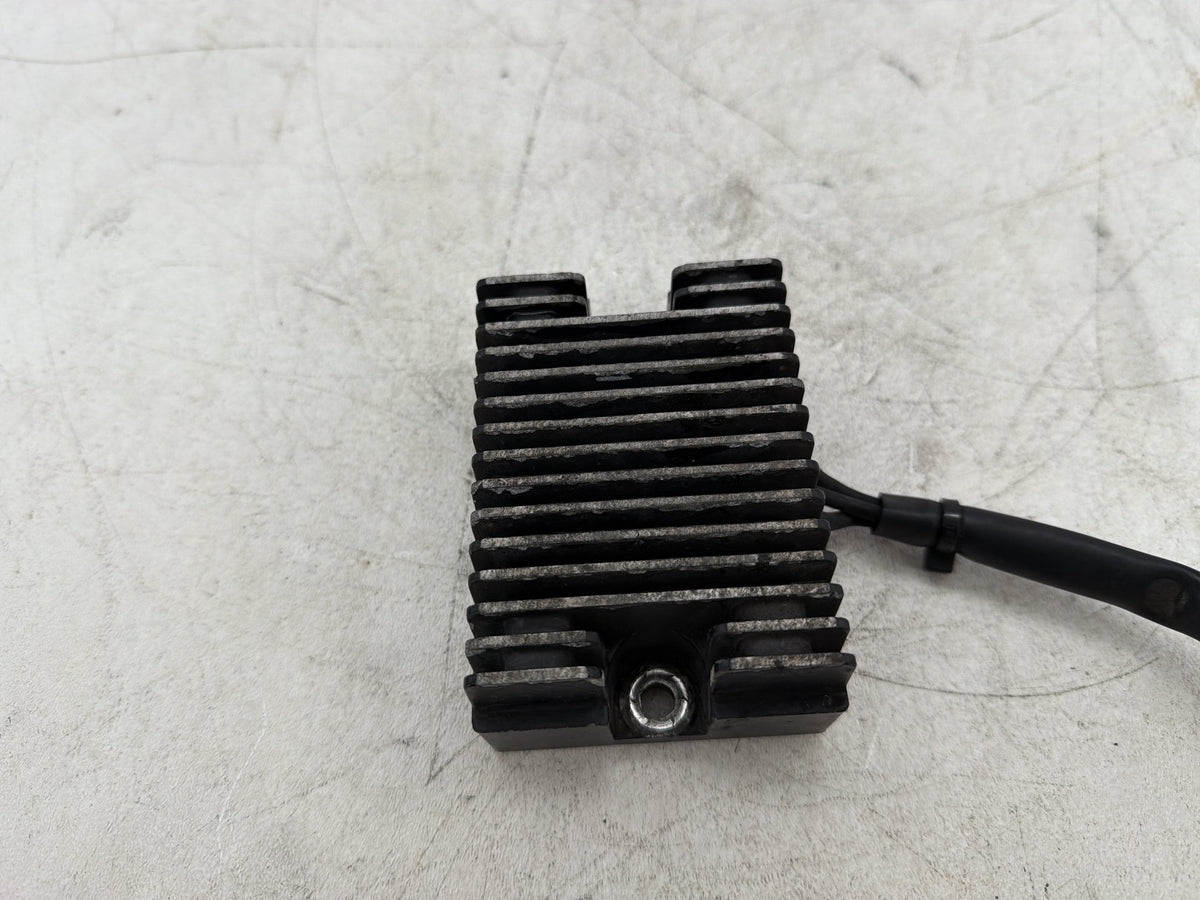 2000 Harley Sportster 1200 Custom XL1200C OEM Voltage Regulator Rectifier
