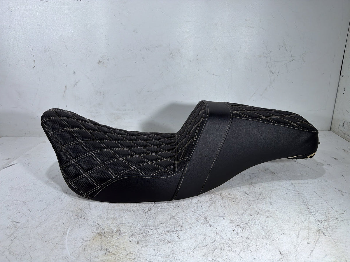 2009 Harley Street Glide Touring FLHX Passenger Rider Driver Seat Saddle