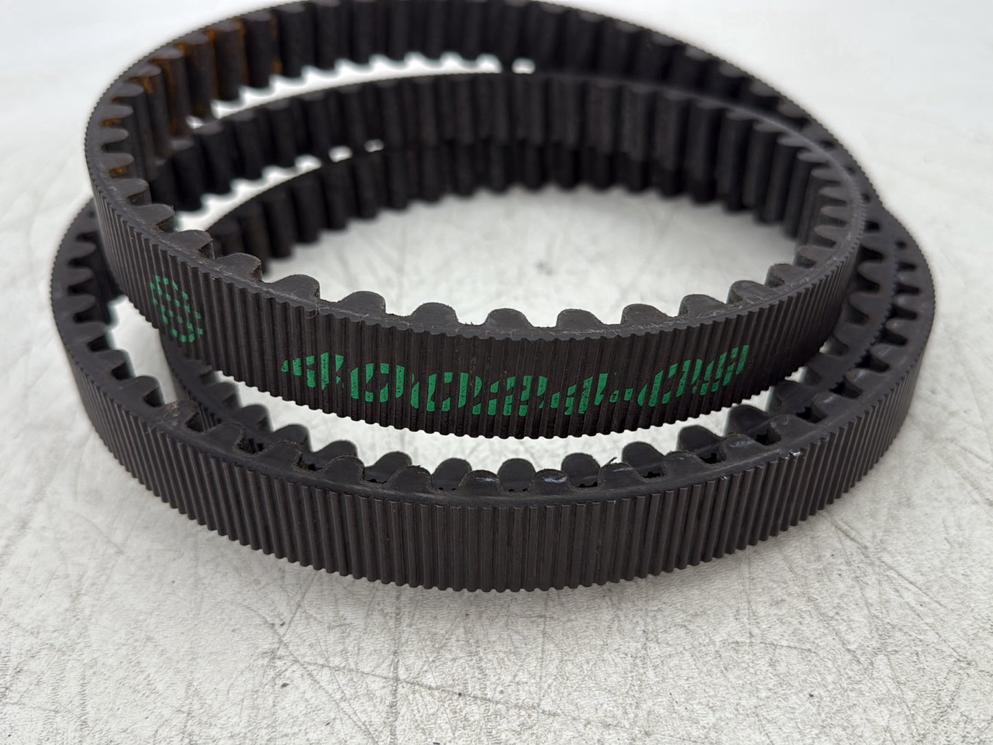 2011 Harley Street Glide Touring FLHX OEM Rear Drive Belt