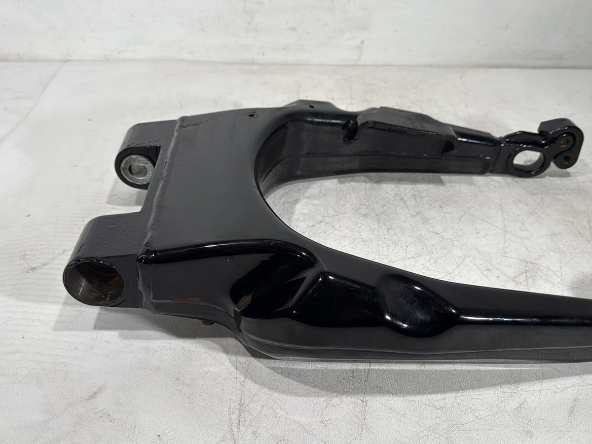 2010 Harley Street Glide Touring FLHX OEM Rear Fork Swingarm Swing Arm