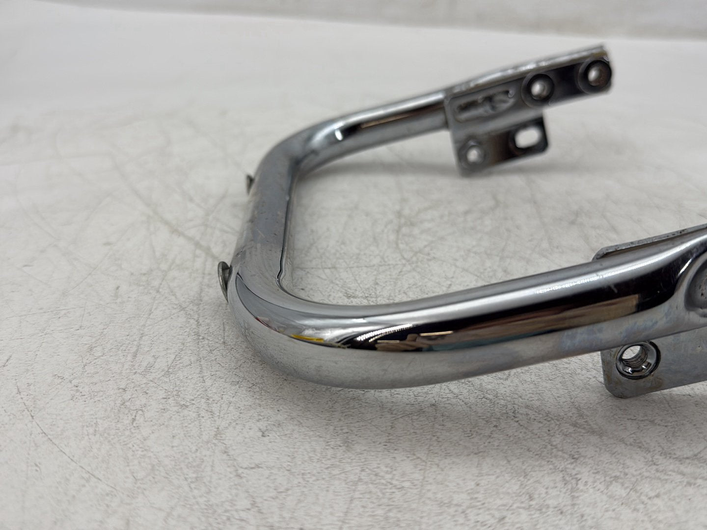 2005 Harley Electra Glide Touring Ultra FLHTCUI OEM Rear License Plate Support Bar Holder