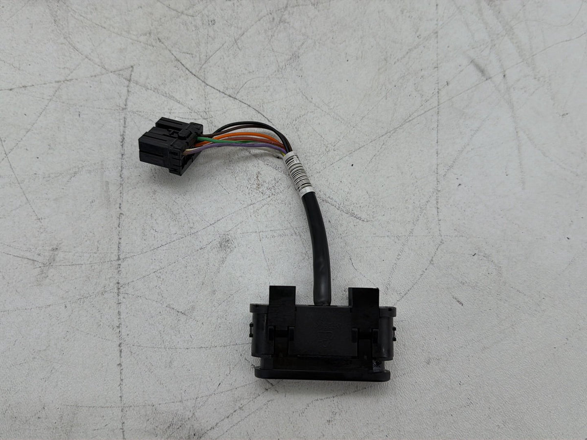 2011 Harley Electra Glide Touring Ultra OEM Dash Indicator Lamp Wire Plug 68789-96A