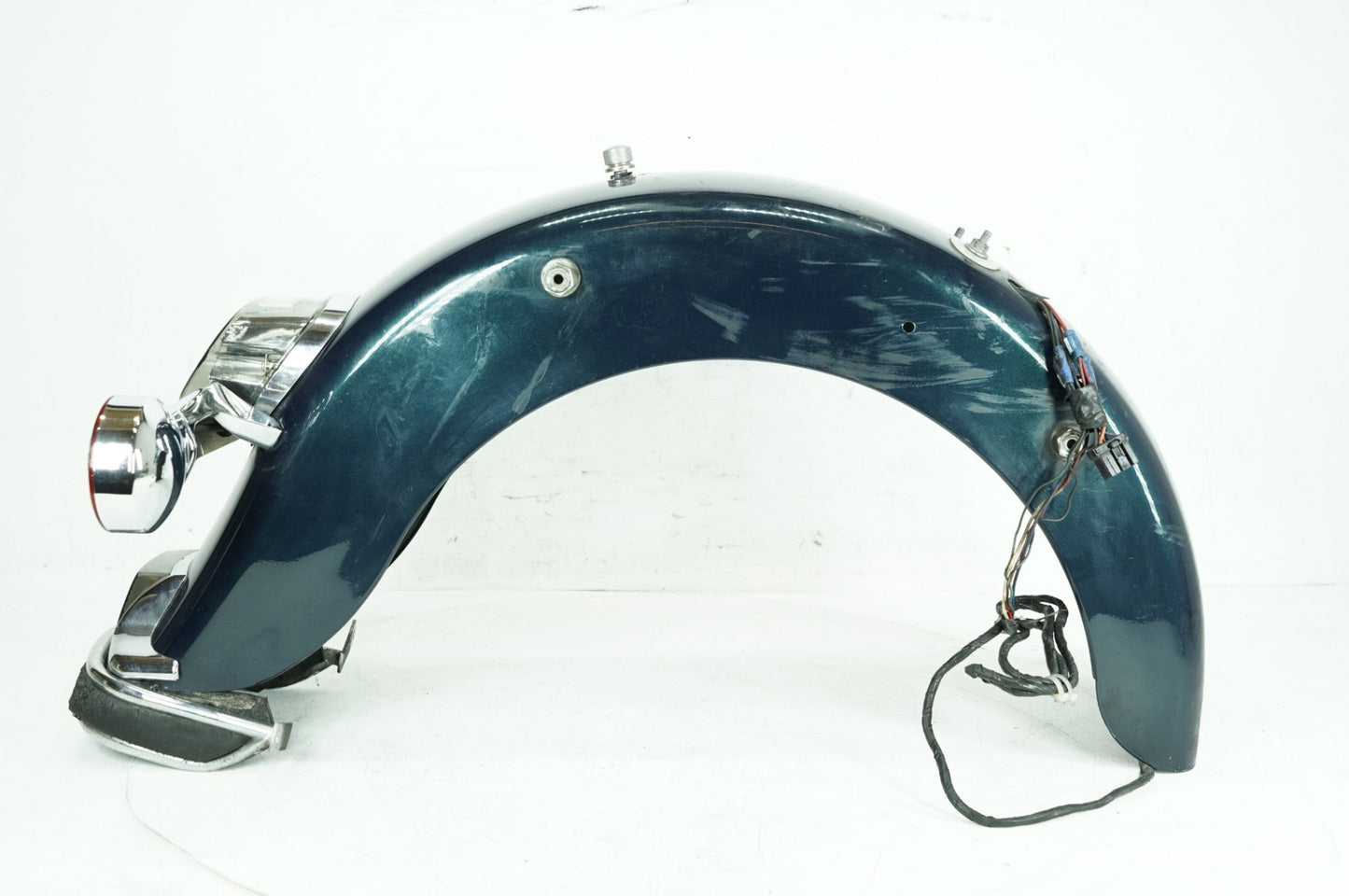 1999 - 2006 Harley-Davidson Touring Electra Ultra Classic Rear Wheel Fender & Turn Signals Bar 59579-01B