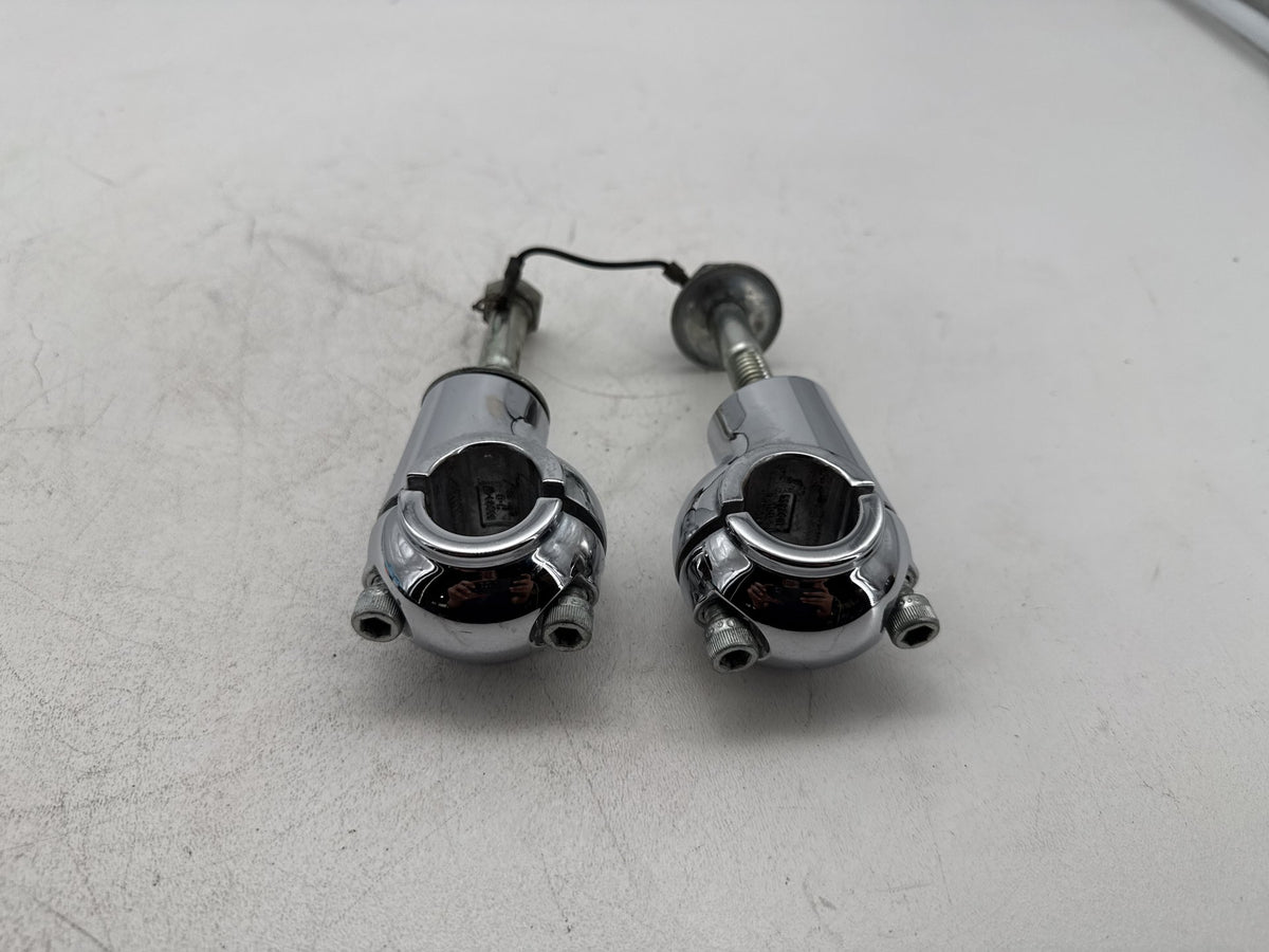 2008 Harley Softail Custom FXSTC OEM Front Handlebar Risers Riser 55984-07