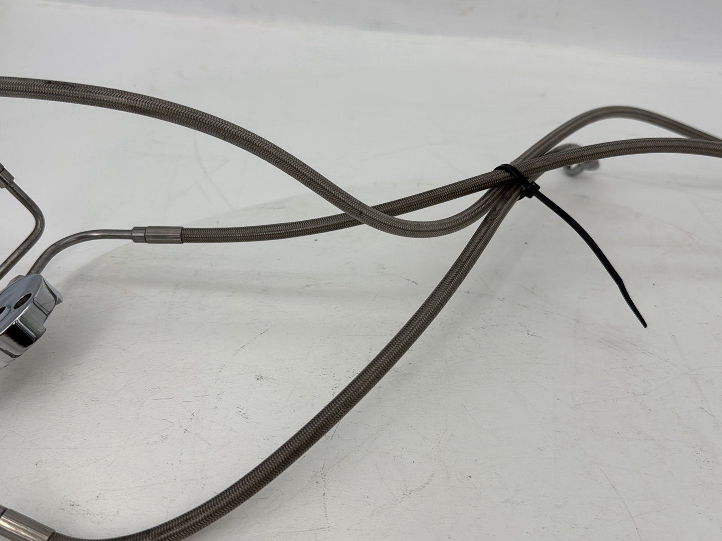 1999 - 2006 Harley-Davidson Touring CVO Screamin Eagle Road King Front Brake Hose Line Pipe 46231-02B
