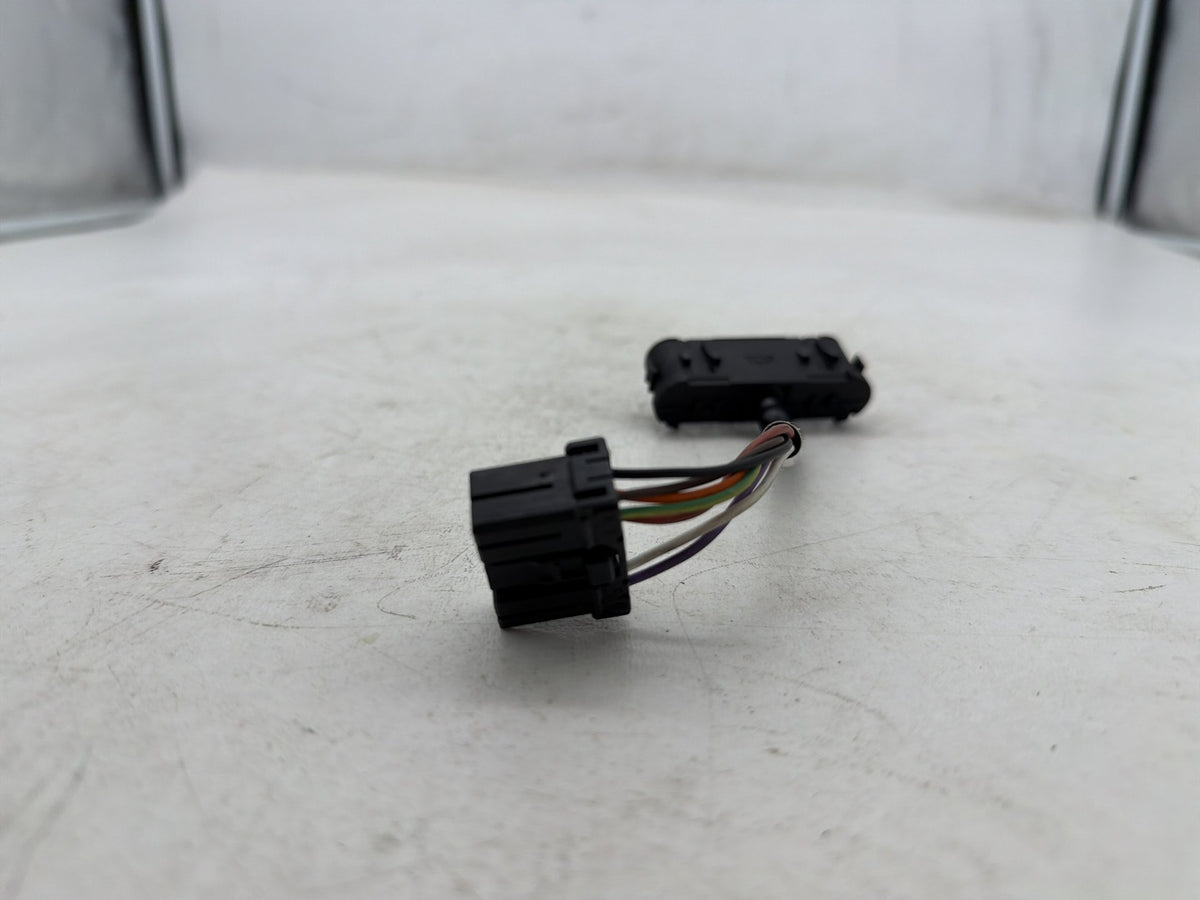 2009 Harley Street Glide Touring FLHX OEM Dash Indicator Lamp Wire Plug In