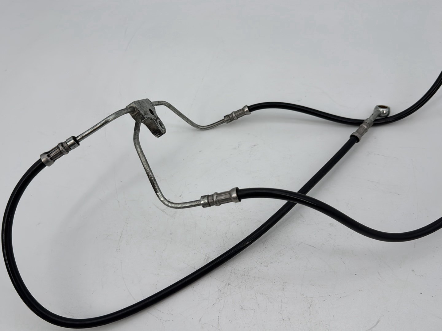 2007 - 2012 Harley-Davidson Touring Road Glide Front Brake Hose Line Pipe NON-abs 43350-08