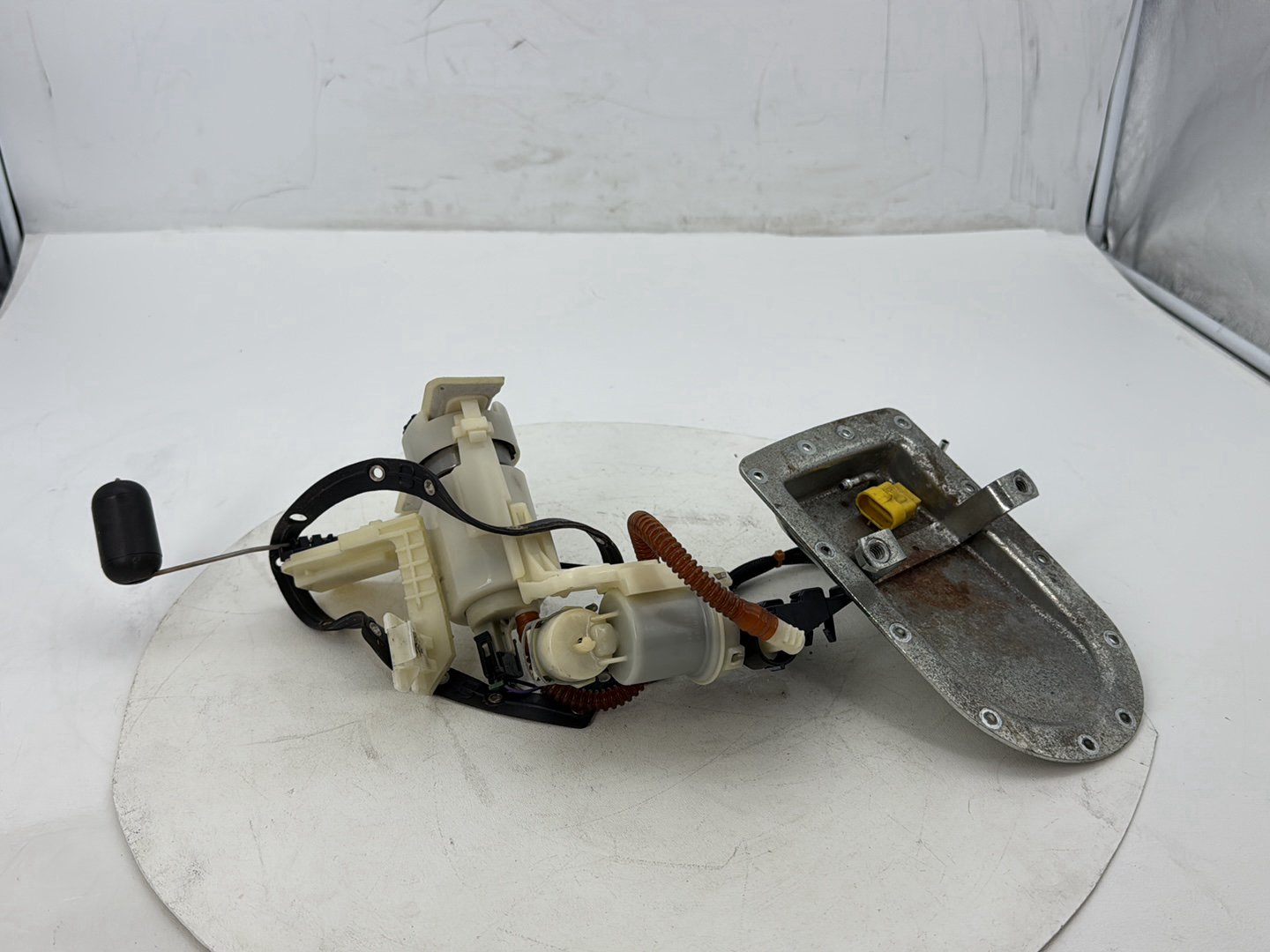 2012 Harley Dyna Fat Bob FXDF 103 OEM Fuel Pump Gas Gasoline Petrol Sending