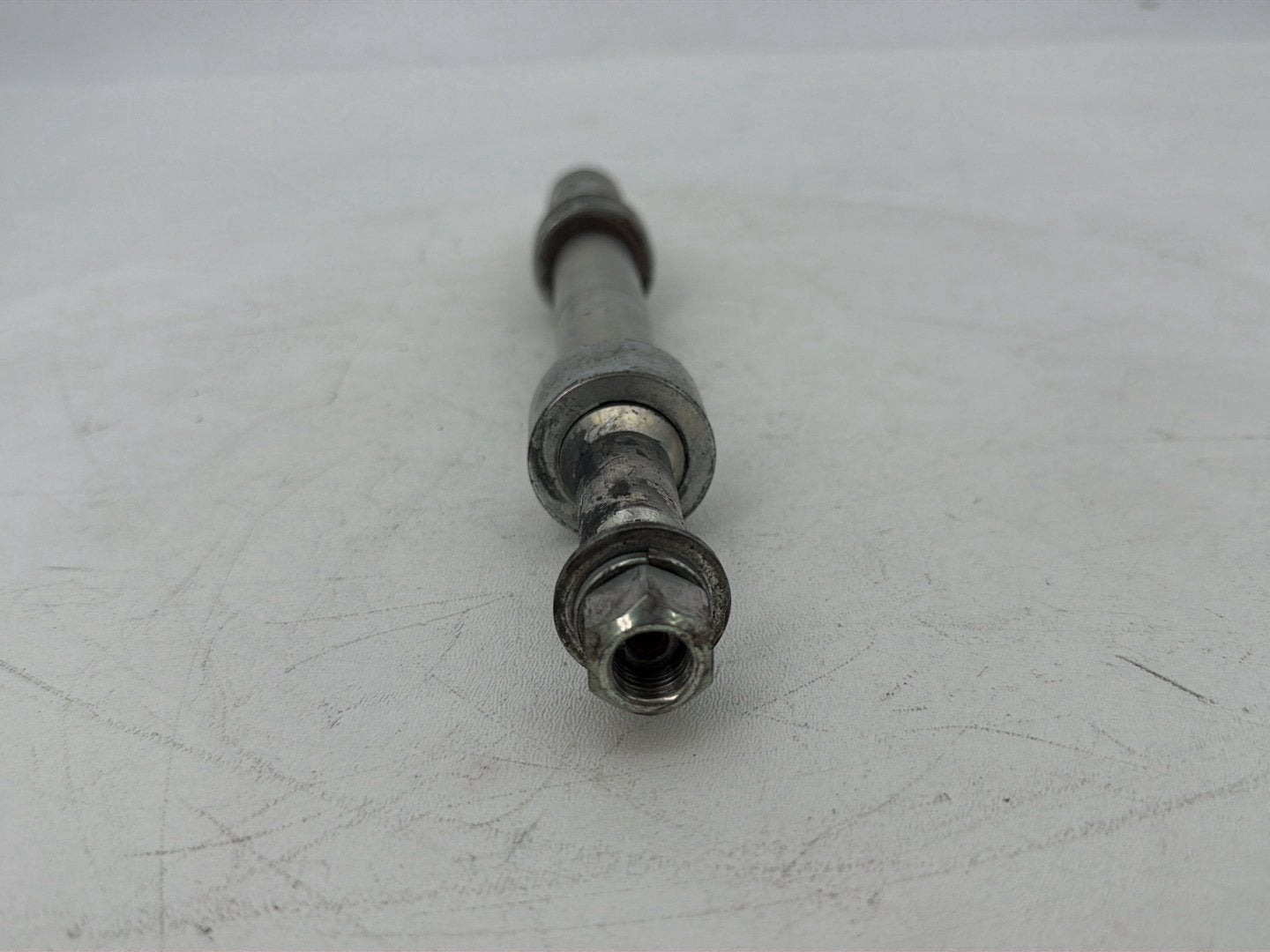 2007 - 2017 Harley-Davidson Dyna Super Glide Custom Front Wheel Axle Bolt Shaft 40928-06