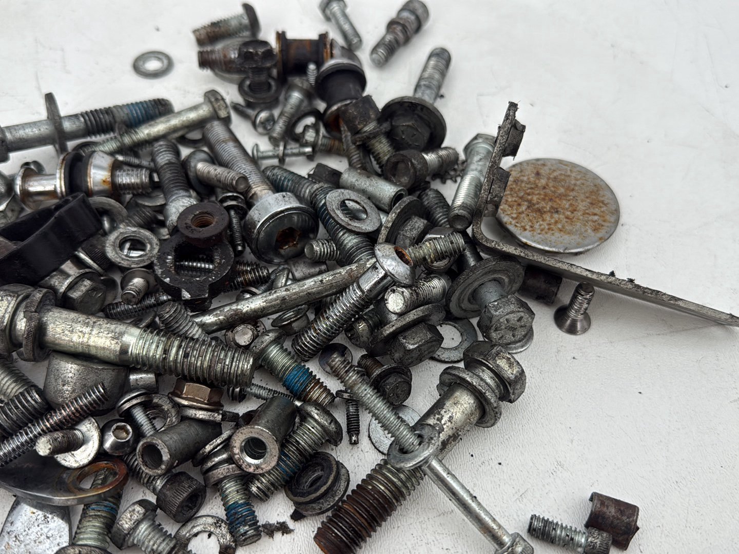2007 - 2012 Harley-Davidson Dyna Super Glide Hardware Bolts Nuts & Brackets