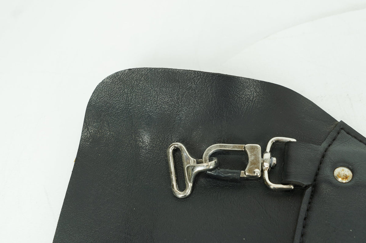 2013 Harley Sportster XL1200 C Custom OEM Rear Saddle Bag Bridge Holder Leather