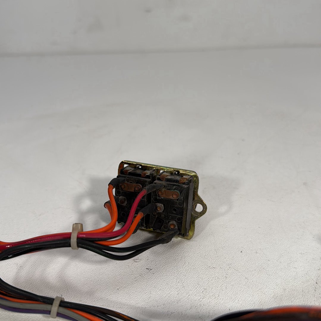 1999 - 2006 Harley-Davidson Touring Electra Glide Ultra  Inner Fairing Wire Wiring Harness Switch