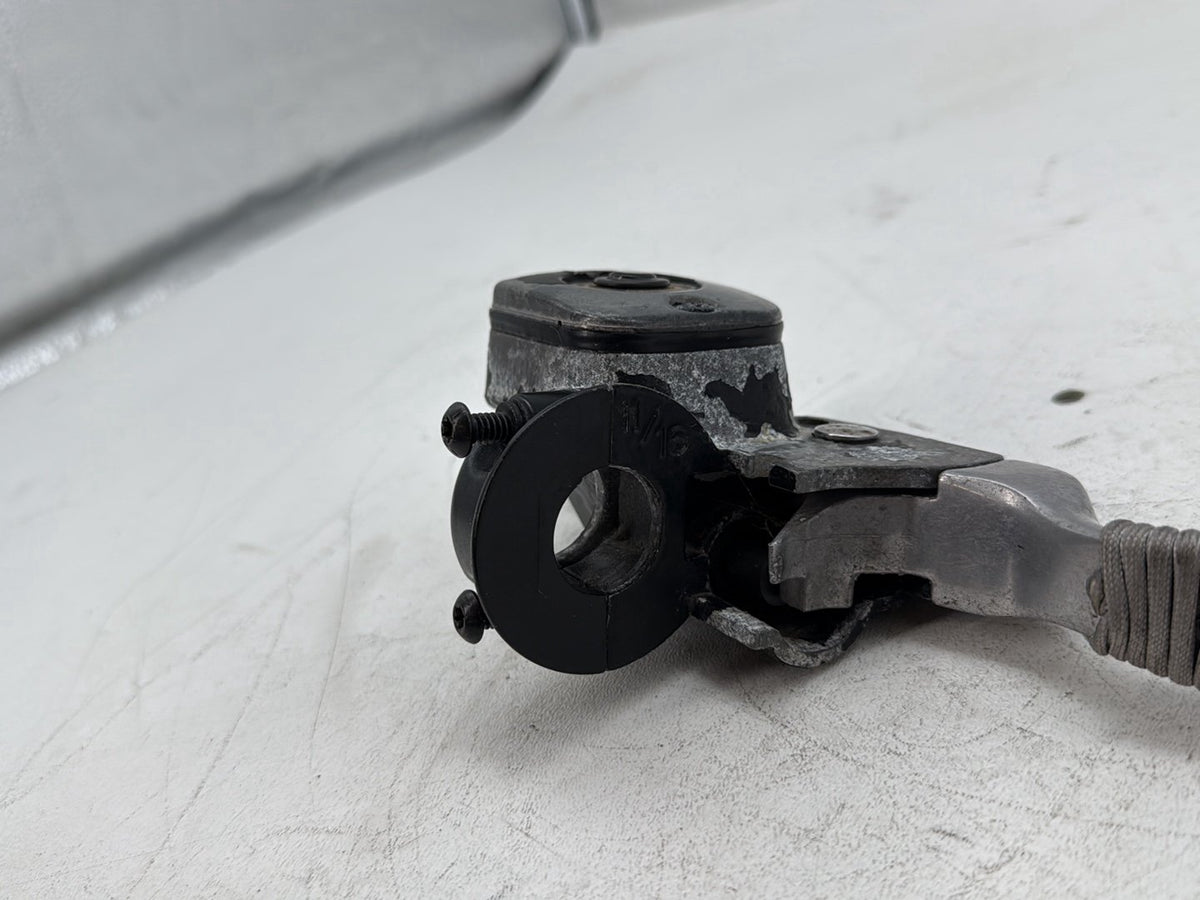 2006 Harley Touring FLHTCI Electra Glide Classic OEM Front Right Brake Lever Master Cylinder