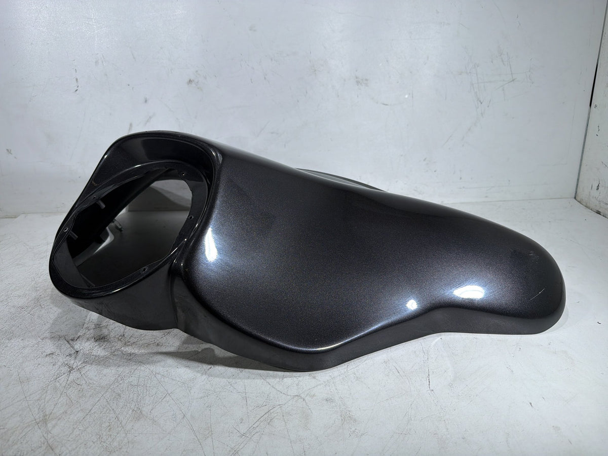 2010 Harley Street Glide Touring FLHX OEM Front Outer Batwing Fairing Cover