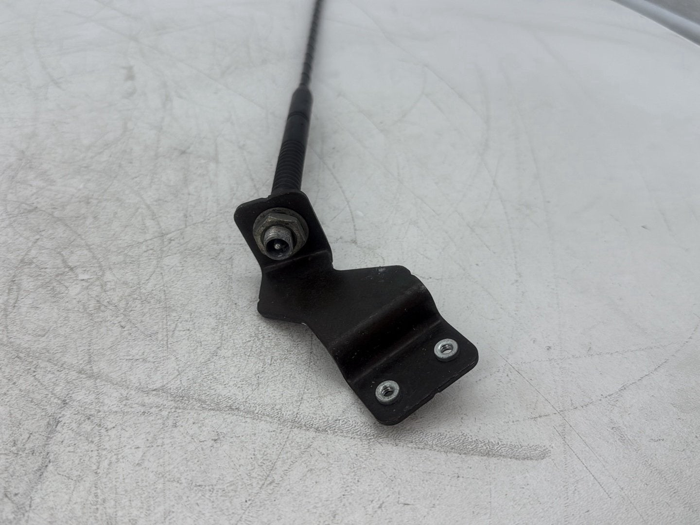 2010 Harley Street Glide Touring FLHX OEM Radio Antenna Mast FM AM 76250-98