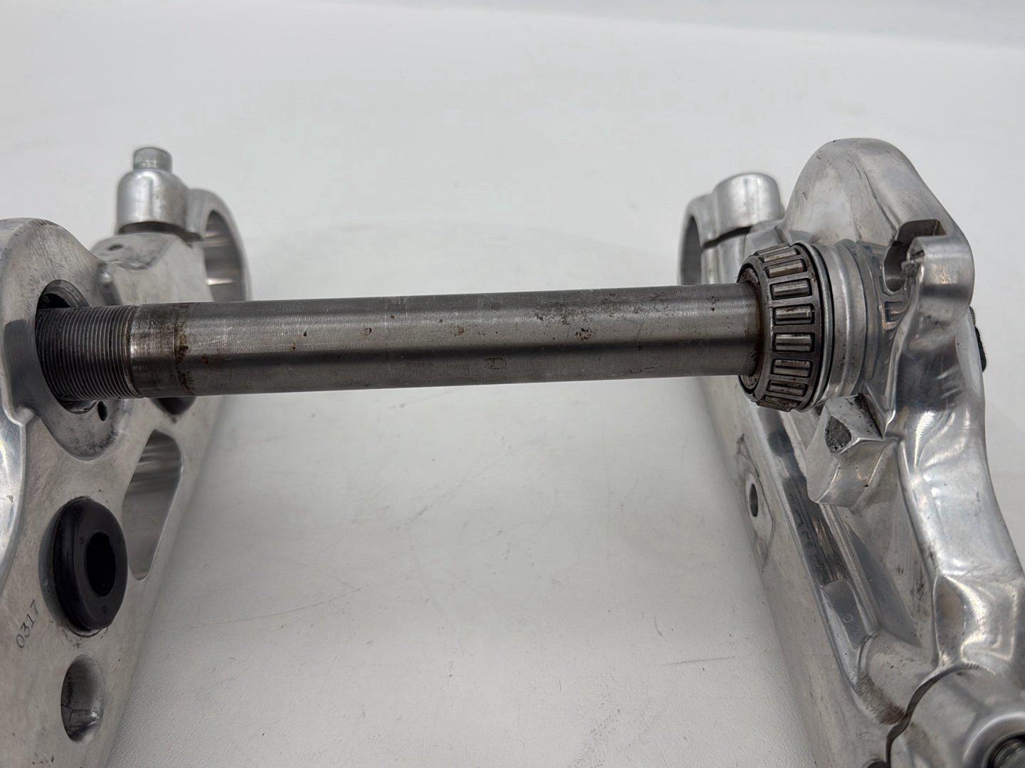 2007 - 2017 Harley-Davidson Dyna Wide Glide Front Fork Upper Lower Triple Tree 46386-08