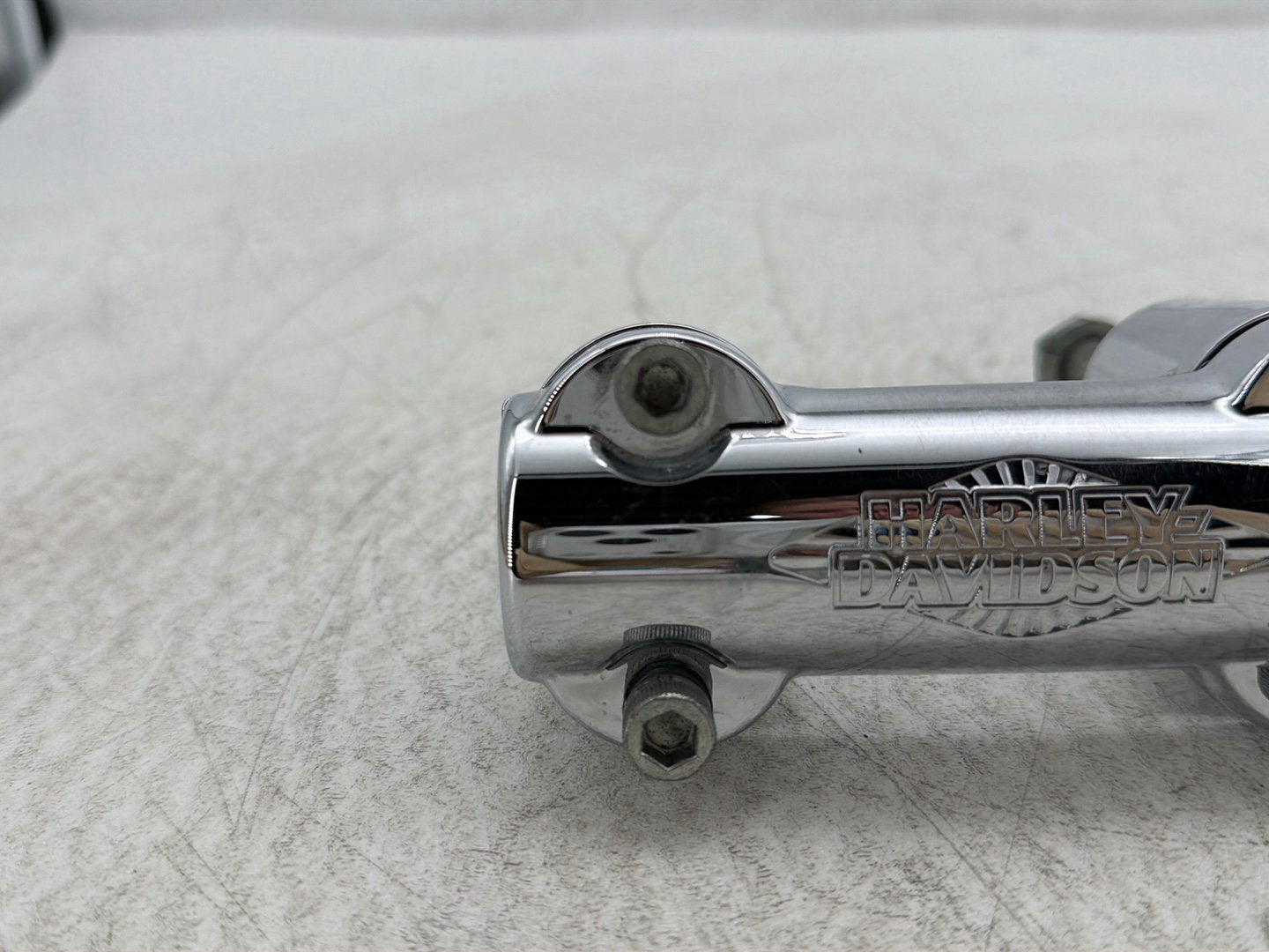 2011 Harley Heritage Softail Classic FLSTC OEM Front Handlebar Riser Top Clamp Chrome