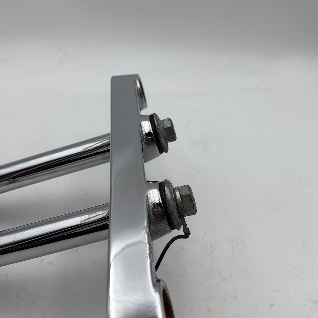 2001 Harley Softail FXSTB Night Train OEM Front Fork Upper Triple Tree Clamps