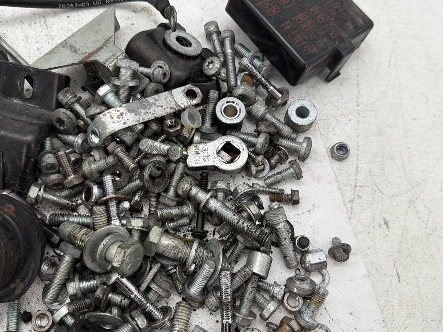 10 Harley Electra Glide Touring Ultra FLHTCU OEM Hardware Bolts Nuts & Brackets