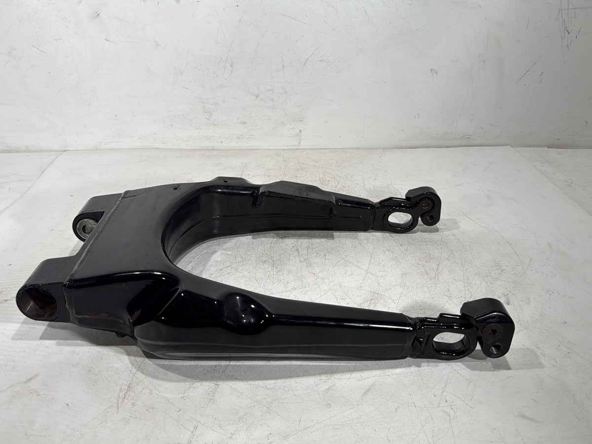 2010 Harley Street Glide Touring FLHX OEM Rear Fork Swingarm Swing Arm