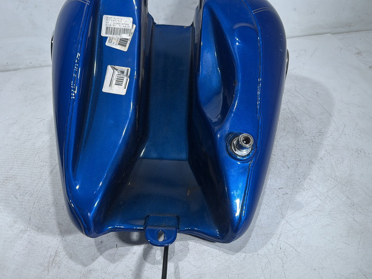 2007 Harley Electra Glide Touring Ultra OEM Fuel Gas Tank Gasoline Reservoir