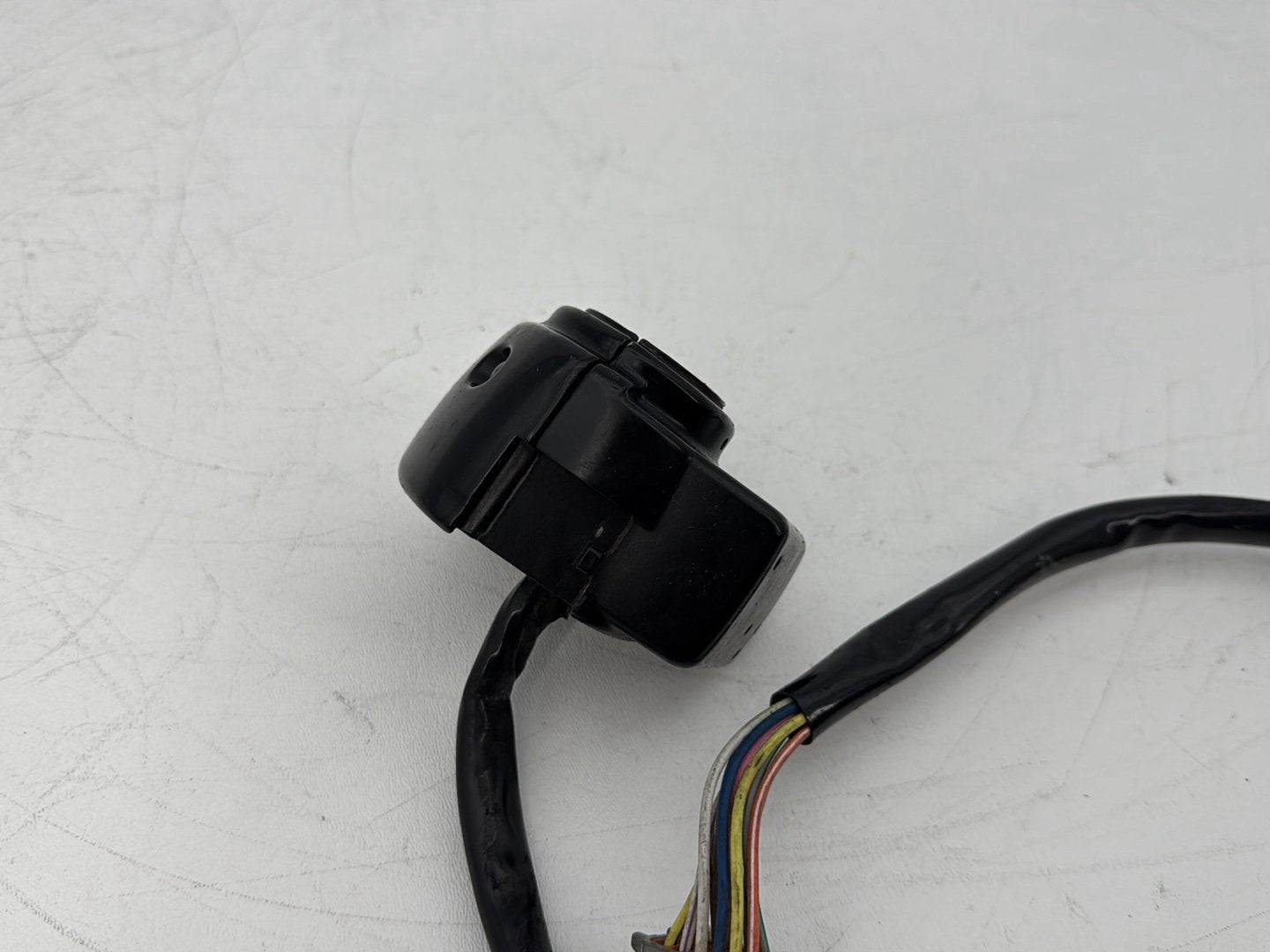 1999 - 2006 Harley-Davidson Touring Electra Glide Classic Left Turn Signal Headlight Switches Controls 71685-06A