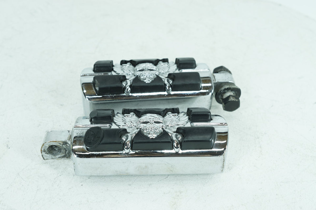 2001 Harley Softail FXSTDI Deuce Left & Right Step Foot Rest Pegs Pirate Skull