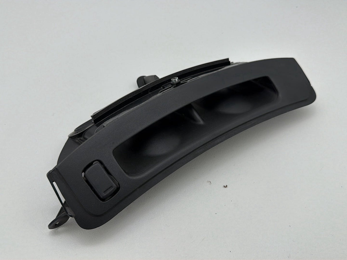2014 Harley Electra Glide Touring Ultra OEM Front Inner Fairing Air Duct Vent