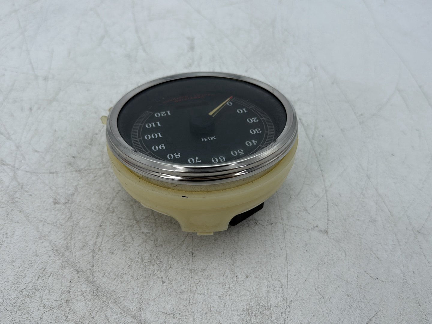 2000 Harley Dyna FXDWG Wide Glide OEM Speedo Speedometer Gauge Cluster