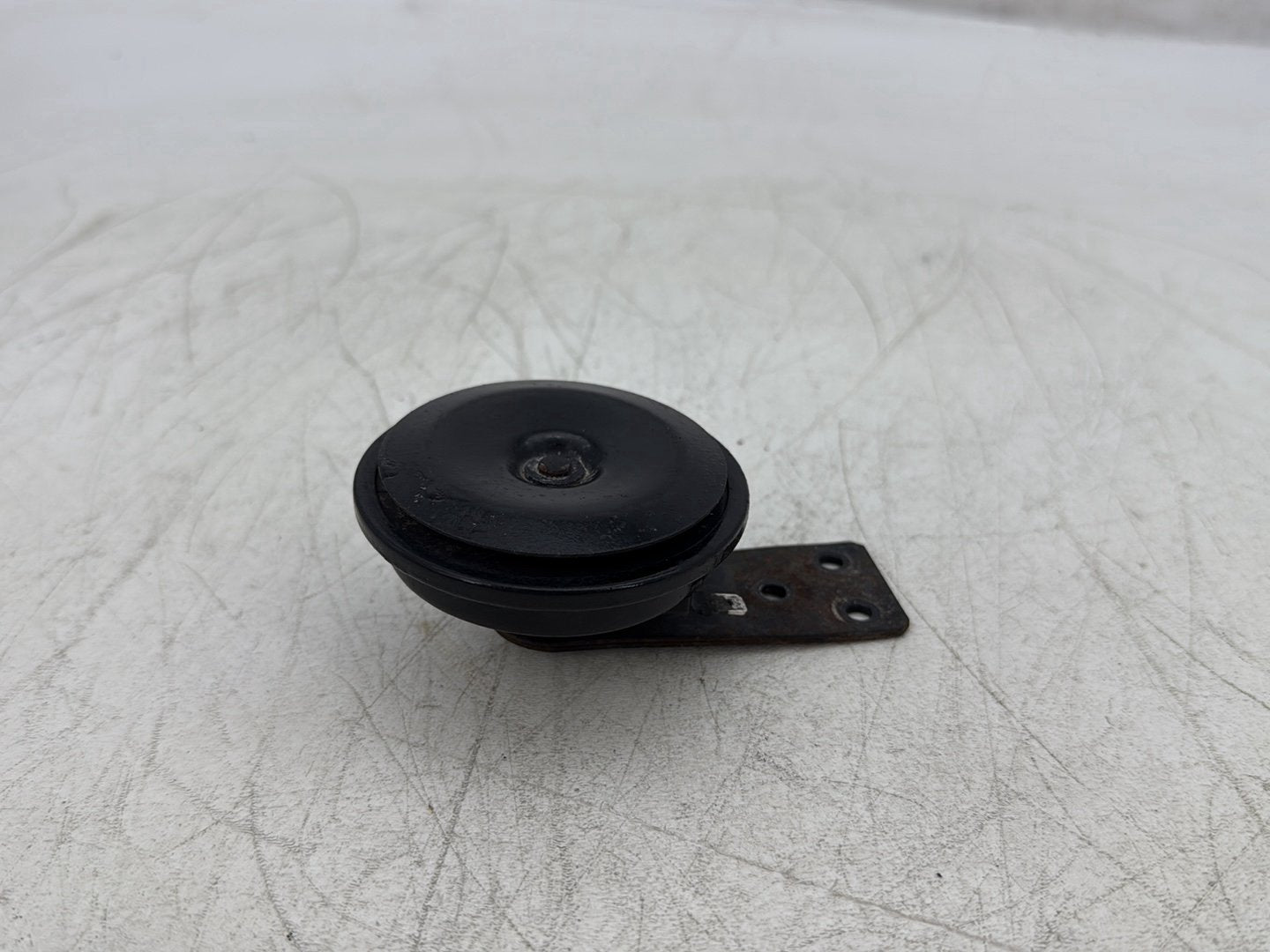 2004 Harley Sportster XL883C 883 Custom OEM Signal Horn Klaxon Beep