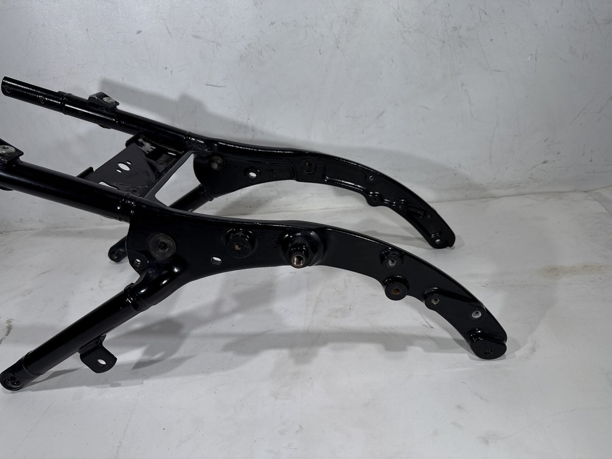 16 Harley Road Glide Touring FLTRXS OEM Rear Back Sub Frame Rail Bar 48079-09BHP