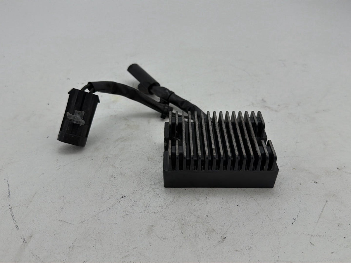 2006 Harley Sportster 883 XL883 OEM Voltage Regulator Rectifier
