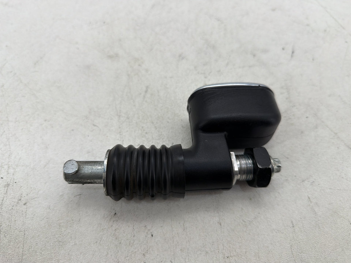 2004 Harley Road King Touring Classic OEM Rear Brake Master Cylinder Reservoir