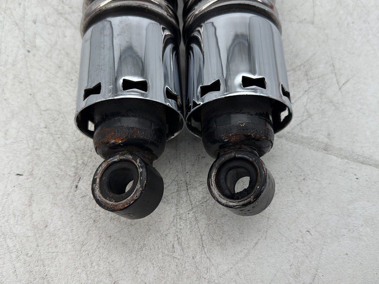 1997 Harley Sportster 1200 Custom XL1200C OEM Rear Left Right Shock Absorbers 12"