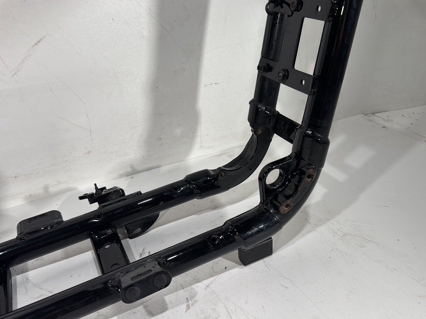 2009 Harley Sportster 883 Low XL883L OEM Body Main Frame Chassis CLN CLR