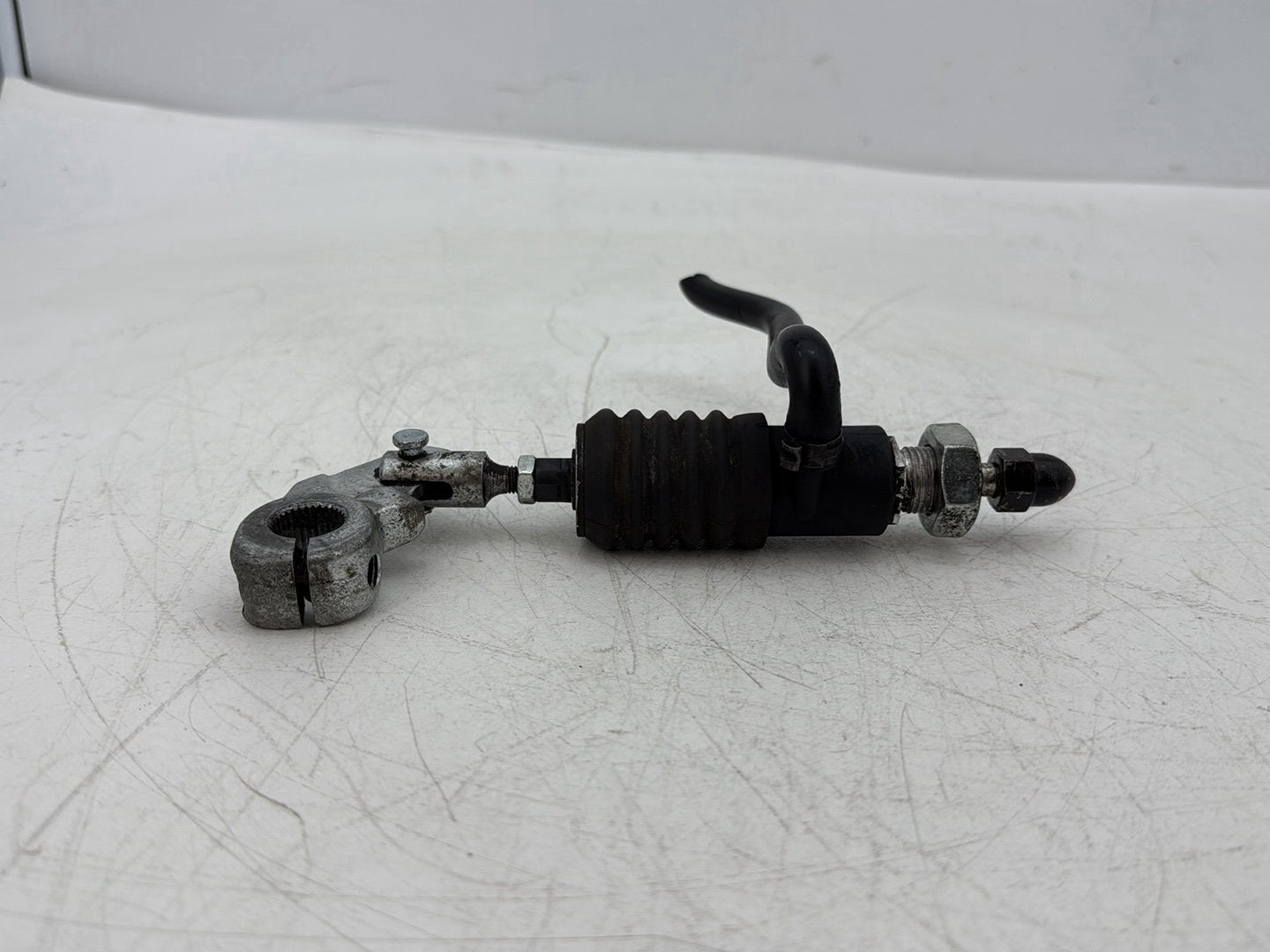 95 Harley Touring Electra Glide Classic OEM Rear Back Stop Brake Master Cylinder