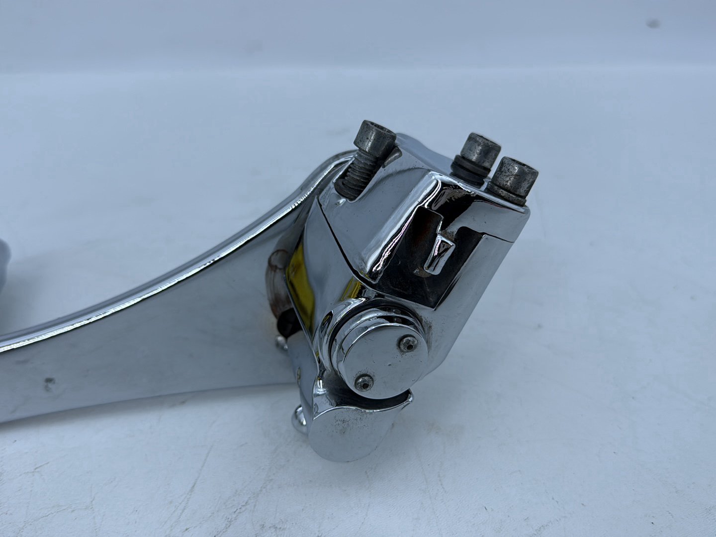 2007 - 2011 Harley-Davidson Touring Electra Glide Ultra Passenger Left & Right Foot Pegs Kuryakyn