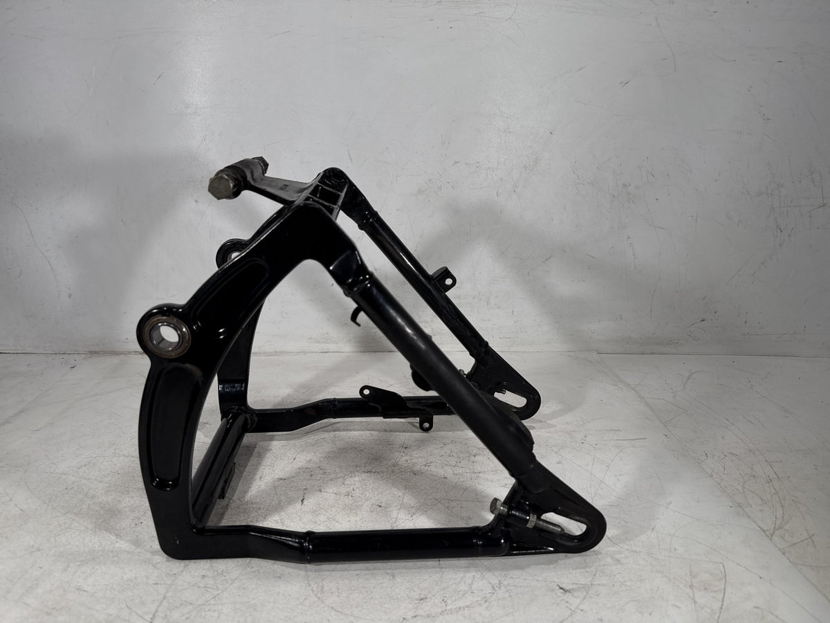 2001 Harley Heritage Softail Classic FLSTC OEM Rear Fork Swingarm Swing Arm