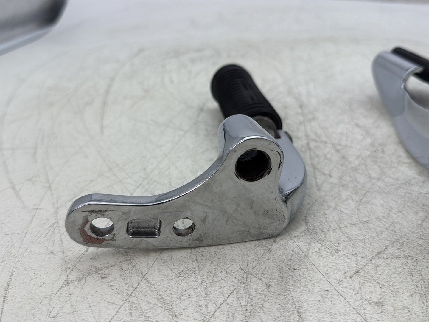 2012 Harley Dyna Super Glide Custom FXDCI OEM Left & Right Driver Step Foot Rest Pegs