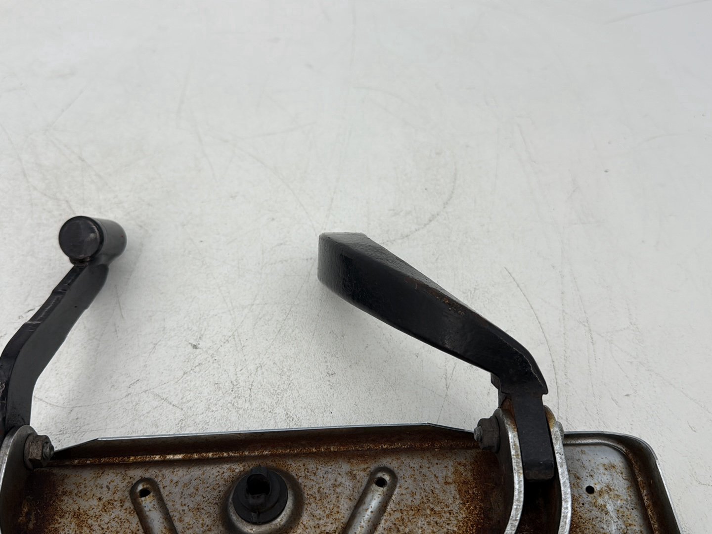 2007 - 2012 Harley-Davidson Touring Electra Glide Ultra Right Driver 1 Floorboard Foot Rest